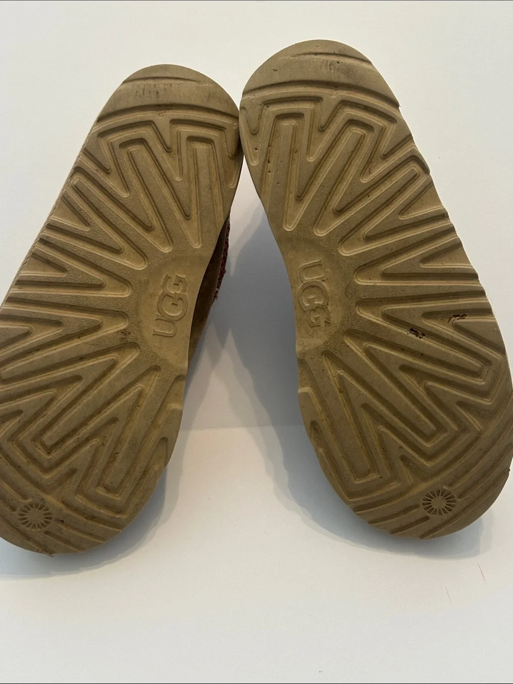 UGG easy slip